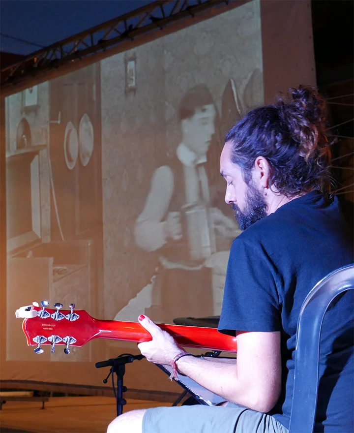 Actuación en directo de Cine Mudo + Música en vivo